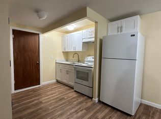 19 E 204th St #R, Bronx, NY 10468