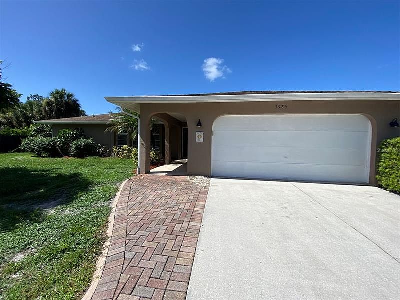 1st image of 3985 Lundale Ave