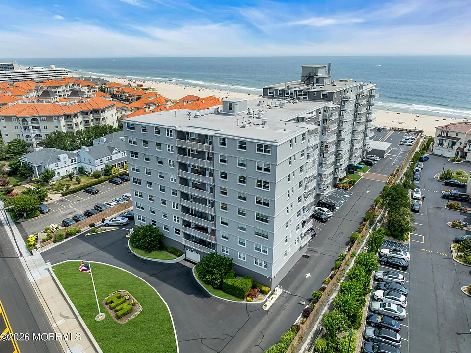 675 Ocean Ave #4I
