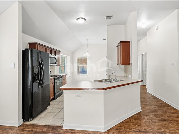 4th image of 12232 Lamington Dr