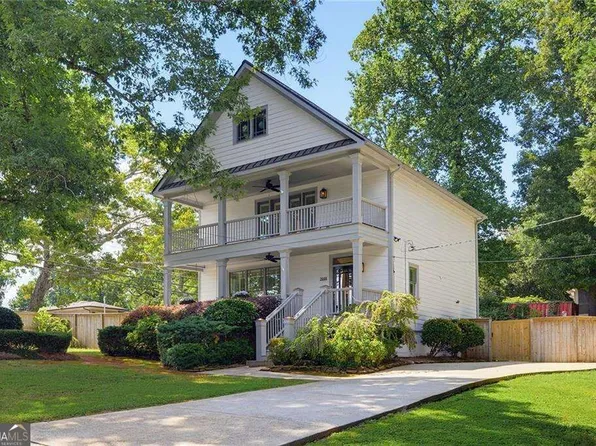 2009 Delphine Dr, Decatur, GA 30032