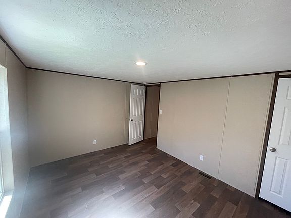 5th image of 509 SW 20th St