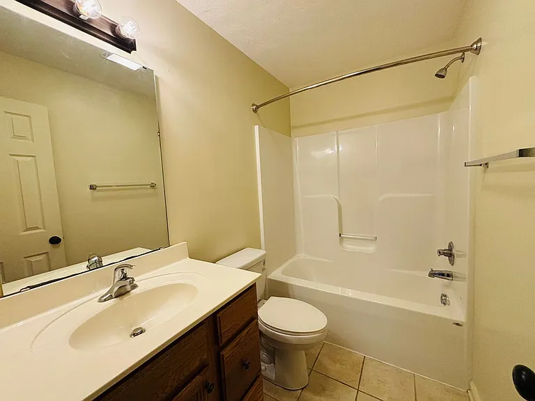 812 Glade Rd — Photo 7