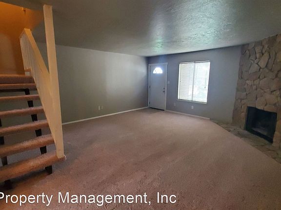 3rd image of 631 Welston Cir
