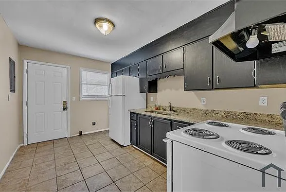 2 bed, 800 sqft, $750 — Photo 3