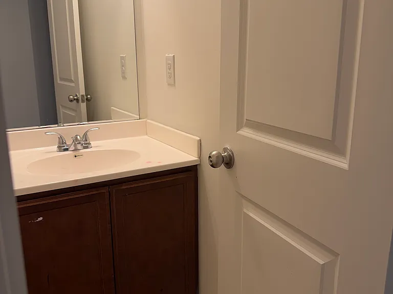 6243 Ellenwood Dr — Photo 16
