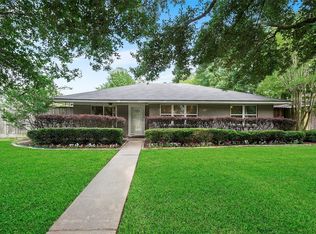 1415 Hewitt Dr, Houston, TX 77018