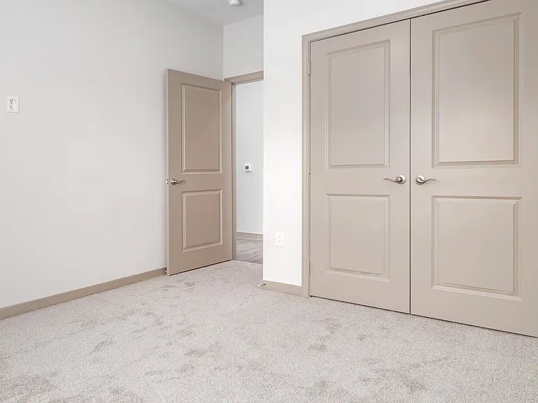 Bedrooms with Carpet
