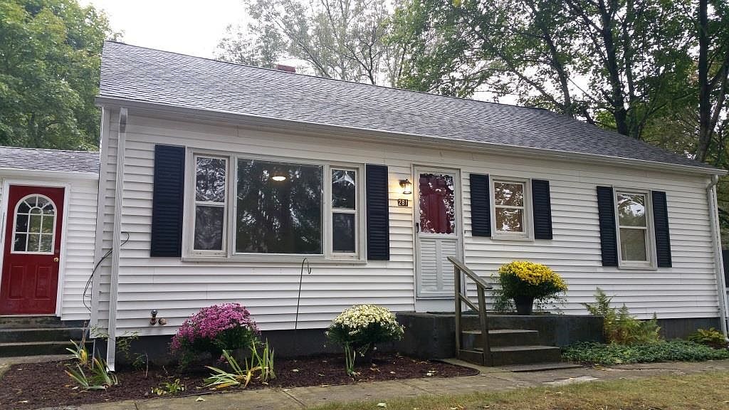 281 Blackstone St, Blackstone, MA 01504 Zillow