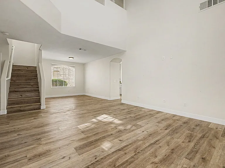 7804 Amulet St — Photo 8