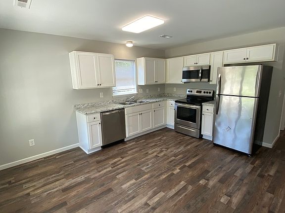 2nd image of 1306 W 3rd St