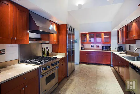 Rented by Halstead Real Estate | media 8