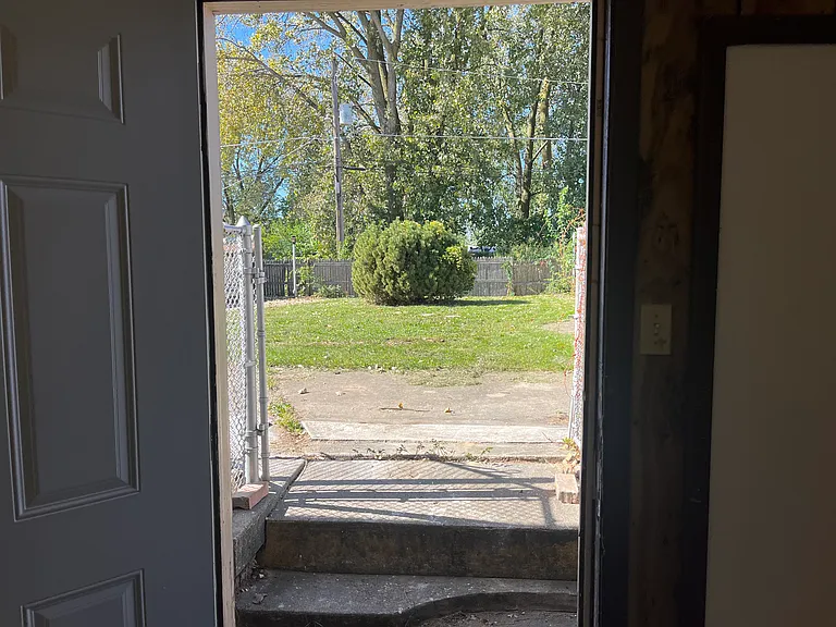14046 S Calhoun Ave #2 — Photo 8