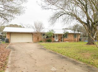 208 Maple St, Fredericksburg, TX 78624