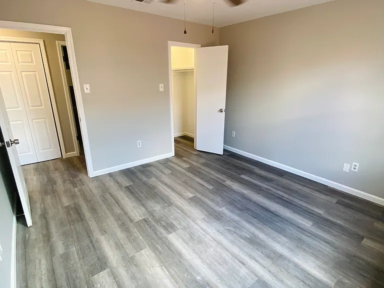 302 Sweetbriar St #B — Photo 8