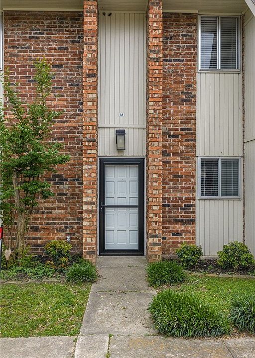 1st image of 1500 S Albert Pike Ave APT 38