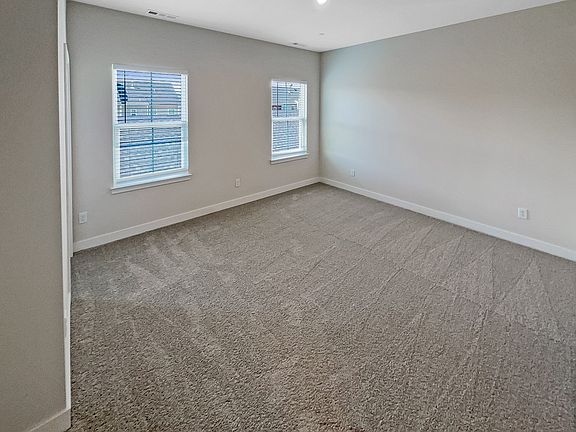 5th image of 5072 Birchcroft Ln