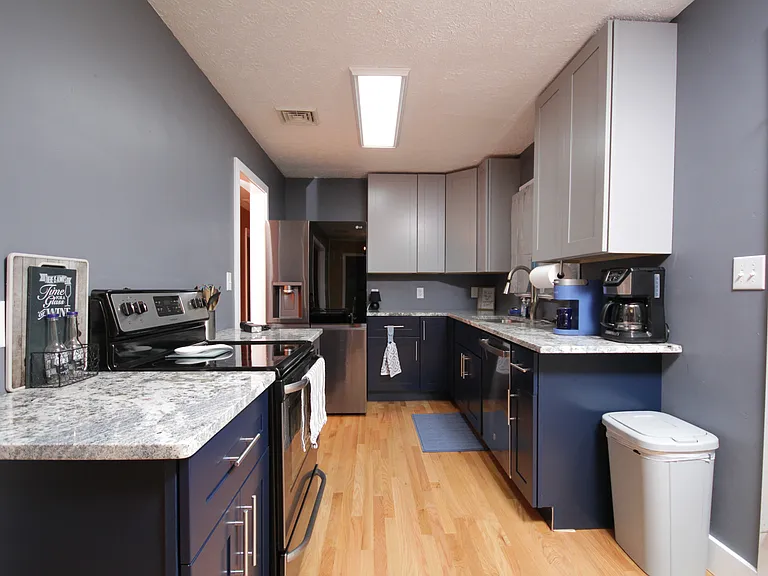 191 Sherbrooke Dr — Photo 10