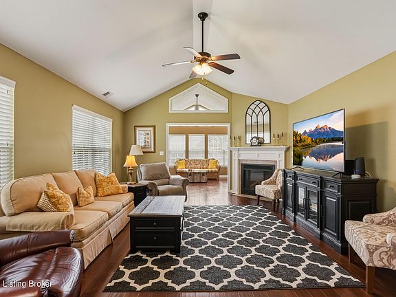 4th image of 10717 Glenmary Springs Dr