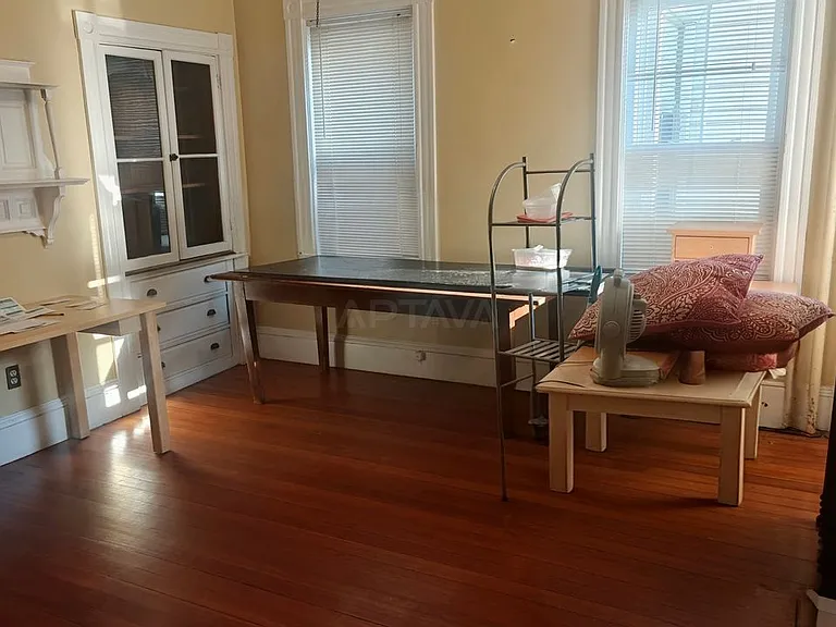 15 Linden Ave #5 — Photo 10