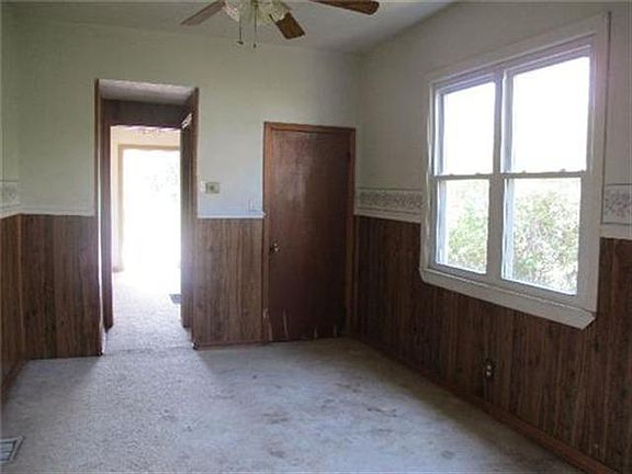 4th image of 934 Homer Ave