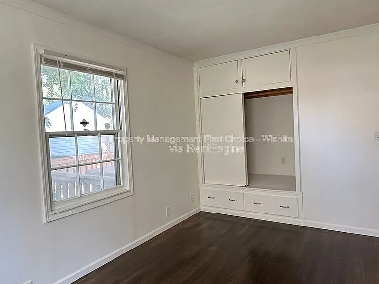 333 N Oliver St — Photo 7