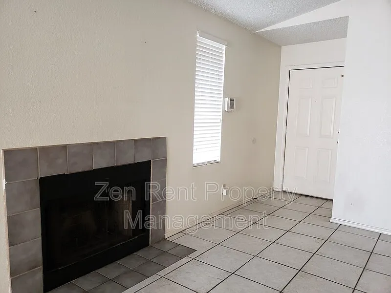 Building Photo - 4443 N 84th Ln