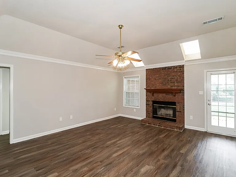 6708 Dawnhill Rd — Photo 5