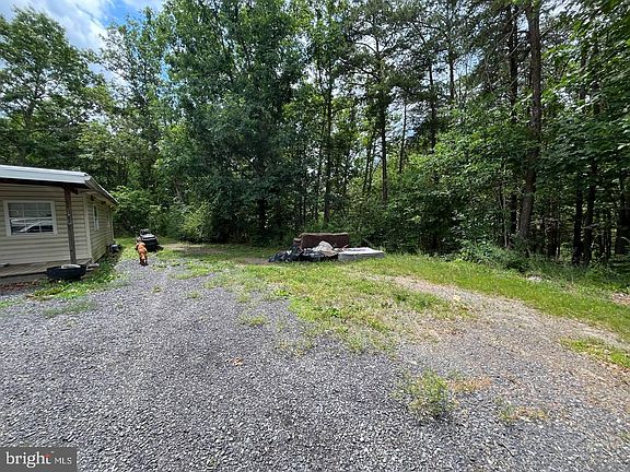 4th image of 179 Angle Dr