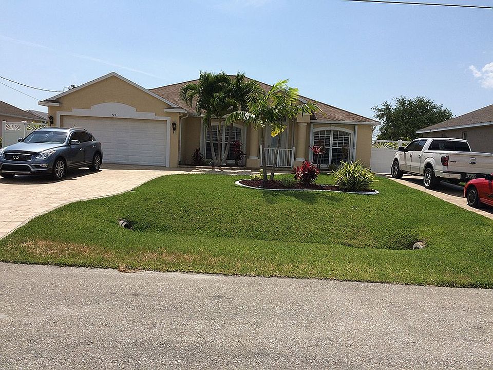 1st image of 424 SE 13th Pl