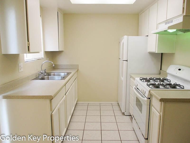 1st image of 221 S Nevada St APT E