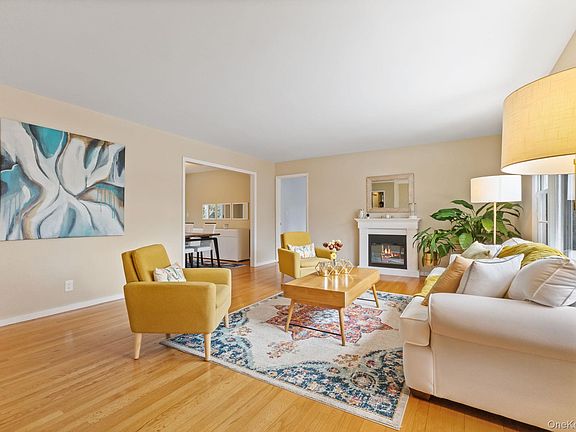 3rd image of 15 Meadow Place