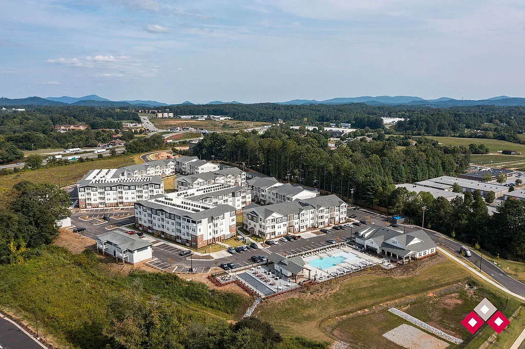 The Summit Hendersonville — Photo 2