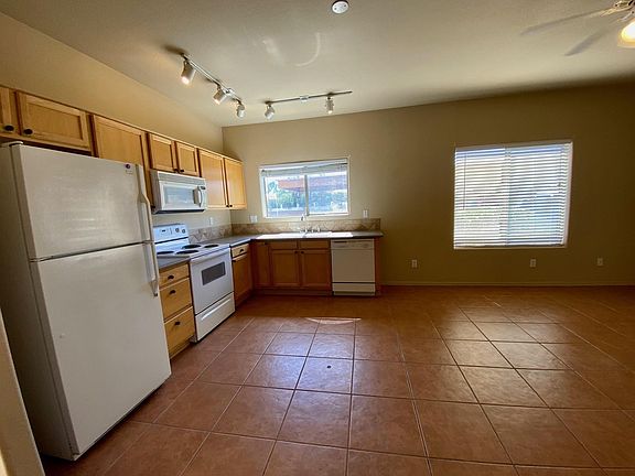3rd image of 16545 E Gunsight Dr Unit 115A