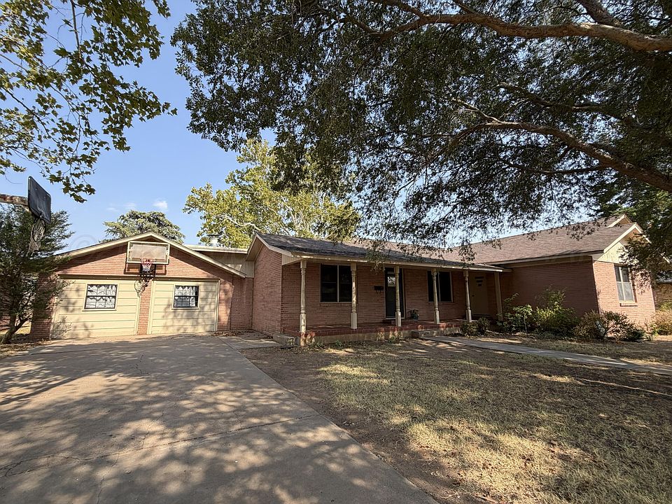 1st image of 1504 El Paso St