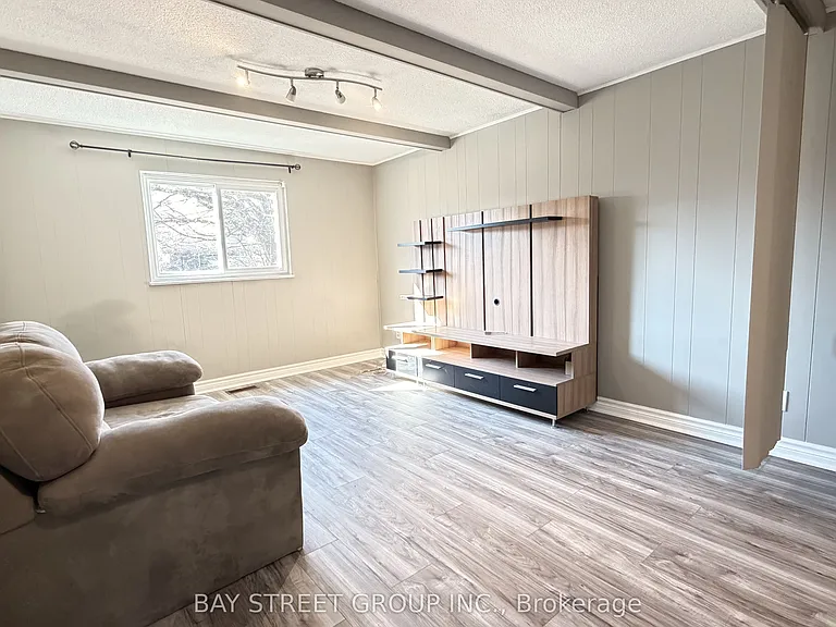 31 Colonsay Rd — Photo 12