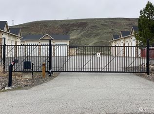 9967 W 8th Rd NW #D-22, Quincy, WA 98848