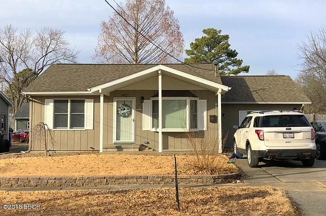 1st image of 412 Elles Ave