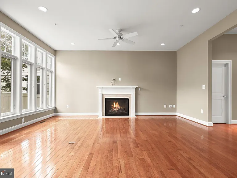 11426 Ellington St — Photo 23