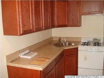 5th image of 70 Hancock St APT 1I