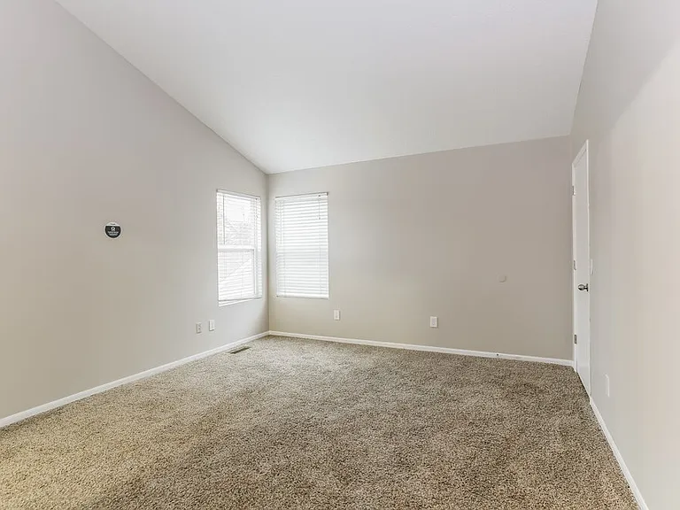 6280 Marengo St — Photo 11