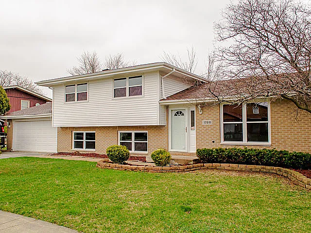 17811 Tanglewood Ct photo 1