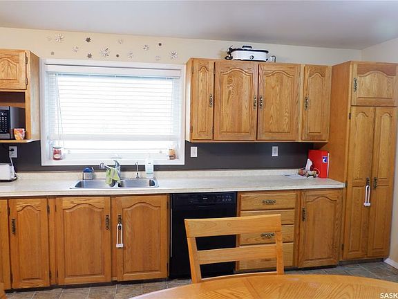 2nd image of 83 Patricia Dr