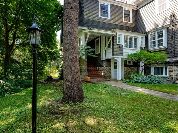 19 Norwood Farms Rd #1R