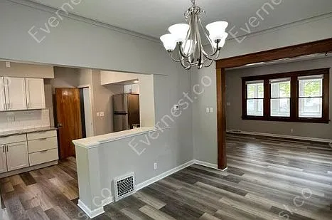 3 bed, 1.0 bath, 1191 sqft, $1,375 — Photo 3