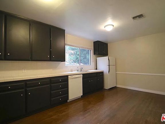 5th image of 6009 Sunnyslope Ave