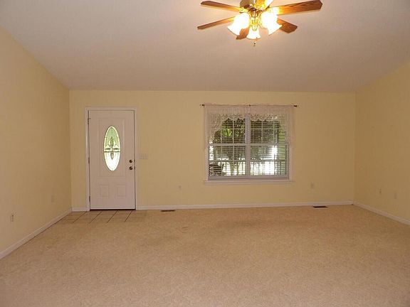 2nd image of 4017 Sioux Rd