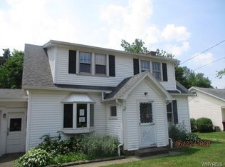 3761 Eckhardt Rd, Hamburg, NY 14075