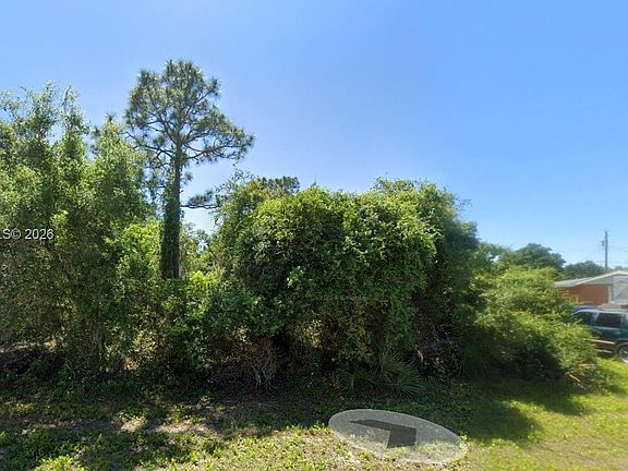 5th image of 235 Deerwalk Ave