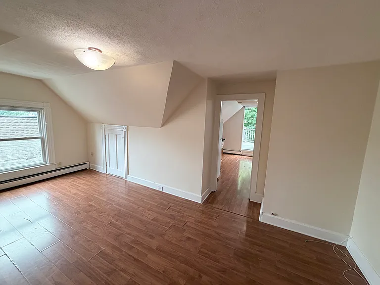 38 Glenwood St #3 — Photo 7